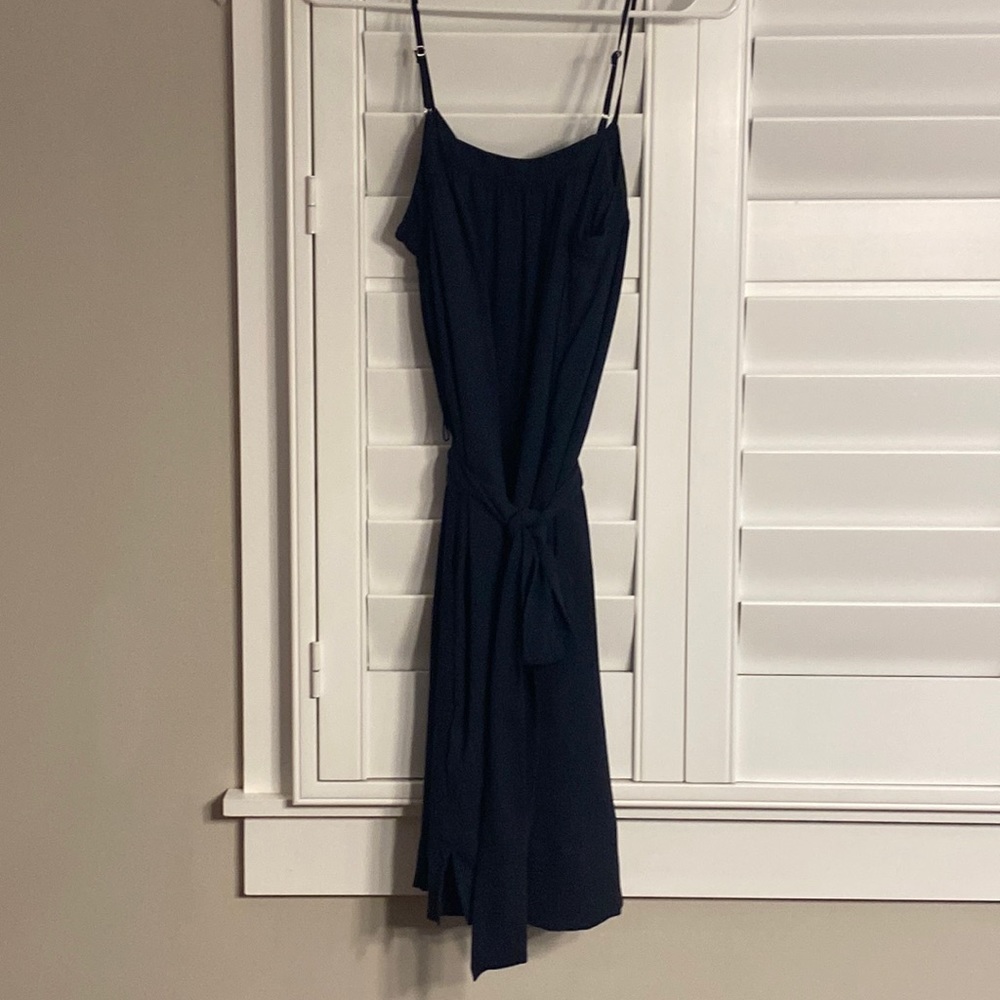 Excellent condition Banana Republic dress. Size 4.